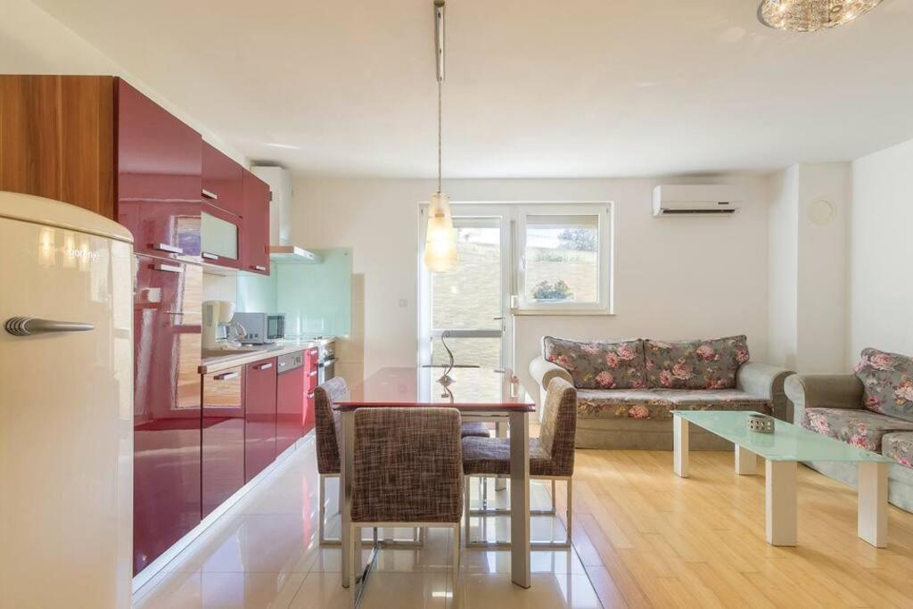 Apartment Vita Pula